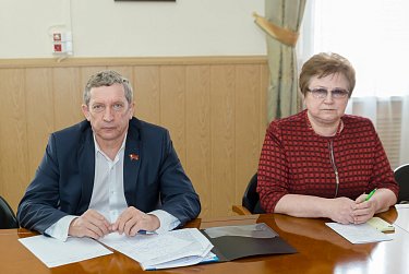 Парламент в деталях